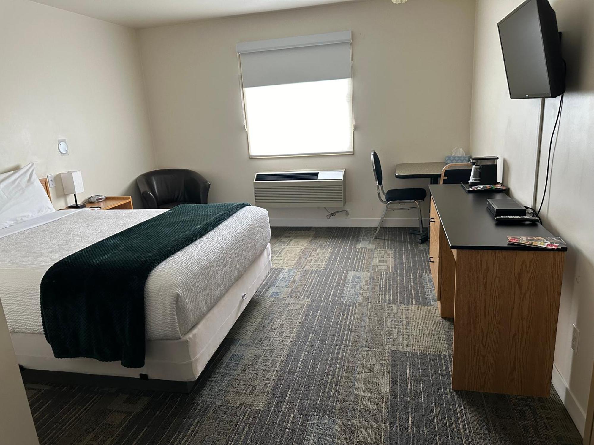 Sleep Suite Motel Steinbach Exterior foto